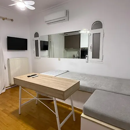 Apartment Neoclassical In Kadmia